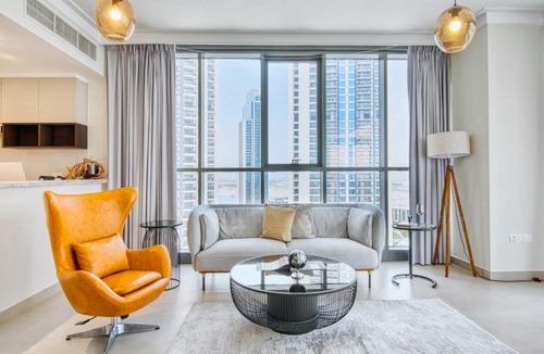 Dubai Apartment | Majestic Stay at Dubai Creek Residences