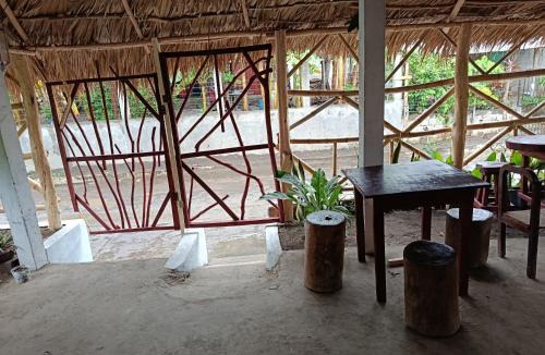Moyogalpa Hotel | mamacita cafe house