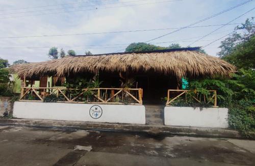 Moyogalpa Hotel | mamacita cafe house