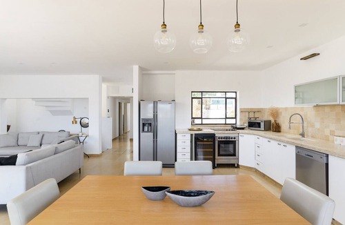 Tel Aviv Apartment | MAMAD Amazing Duplex Penthouse with 2 Terraces by FeelHome