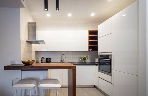 Tel Aviv City Center Apartment | Mamad Chic and Comfort stay on Iconic Sheinkin St