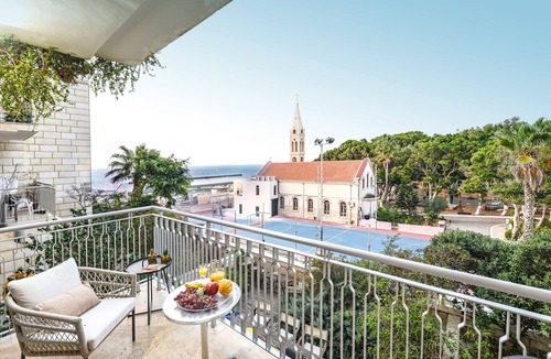 Jaffa Condo | Mamad Deluxe 2BR Apt w Pool in Historical Jaffa