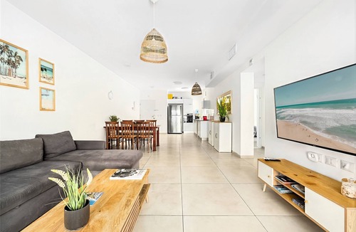 Netanya Apartment | MAMAD - Sea Breeze Netanya Retreat by Sea N Rent