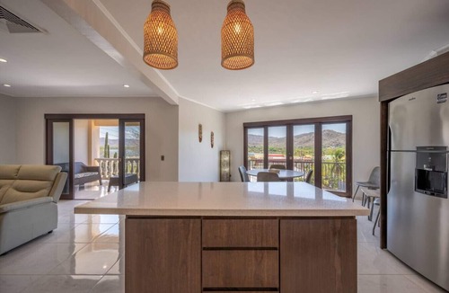 Playa Flamingo Condo | Marina Real 6 Gorgeous Condo, Great Location!