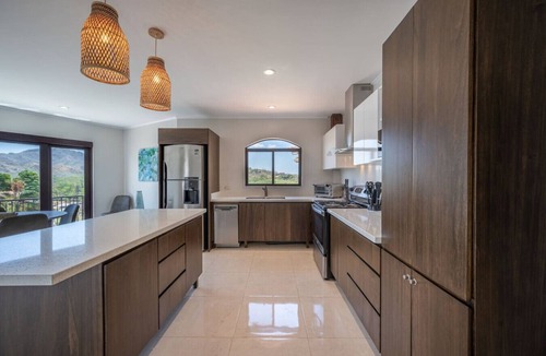 Playa Flamingo Condo | Marina Real 6 Gorgeous Condo, Great Location!