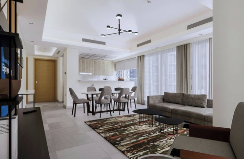 Dubai Apartment | Marriott Executive Apartments Jumeirah Lakes Towers, Dubai
