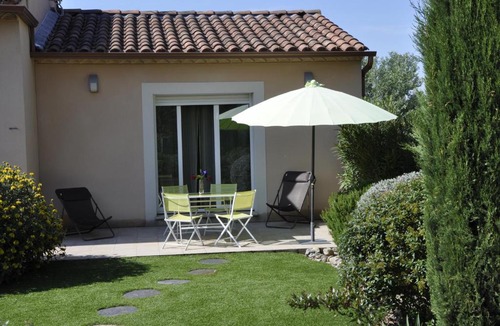Chateauneuf-de-Gadagne Apartment | Martichris