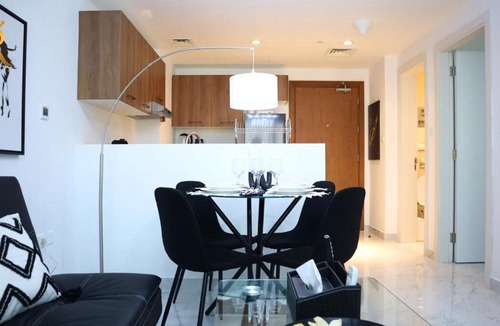 Masdar City Apartment | Masdar 1BR Haven - Chic Serene Stylish Luxury Oasis