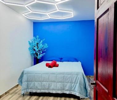 Grecia House | Master room in downtown Grecia