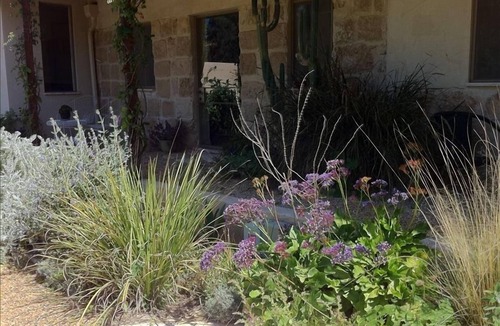 Zikhron Ya'aqov Cottage | Mediterranean stone cottage in the heart of the Zichron Moshava