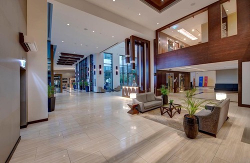Sheikh Zayed Road Hotel | Metropolitan Hotel Dubai