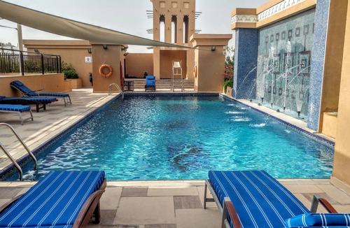 Dubai Apartment | Mirage 1 Residence Lavish Modern Apartment with Balcony