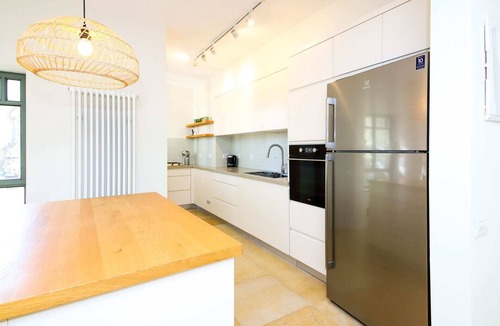 Katamon Apartment | Mishmar Haam I - Two Bedroom Apartment, Sleeps 4