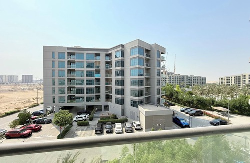 Dubai Apartment | Modern 1-bedroom apartment with fitness room, swimming and Sauna