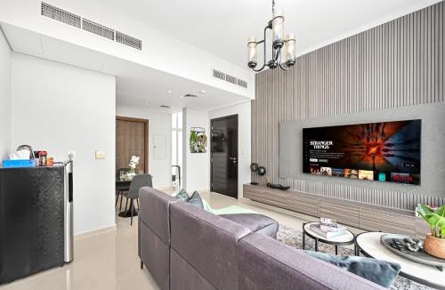 Dubai Apartment | Modern 1 Bedroom Apartment in Damac Hills 2
