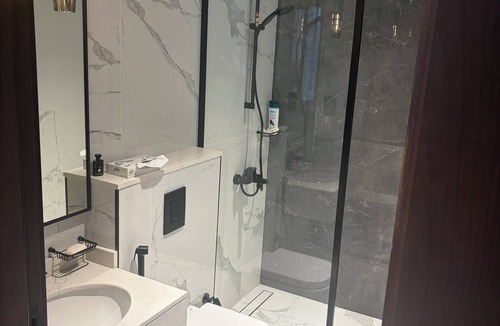 Al Mankhool Apartment | Modern 1 bedroom appartment in downtown of dubai brand new appartment