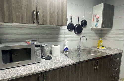 Al Sharq Apartment | Modern 1 Bedroom Entire Apartment