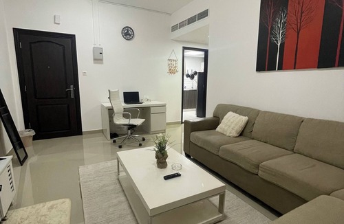 Al Sharq Apartment | Modern 1 Bedroom Entire Apartment