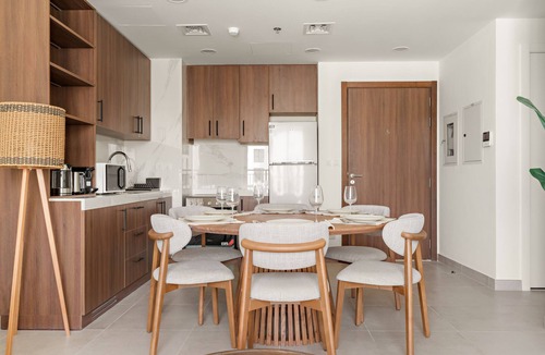 Dubai Apartment | Modern 2BD with Pool View in Town Square