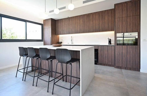 Old North Apartment | Modern 3BR in the Old North with Balcony and Mamad by HolyGuest