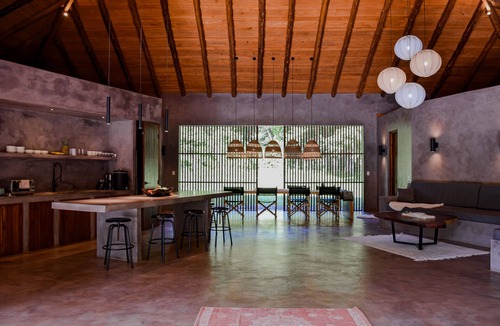 Los Pargos House | Modern 4BR Villa w/Pool/Near Playa Negra Surf/Starlink remote work