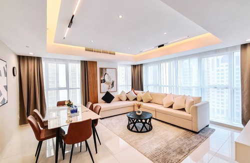 Al Danah Apartment | Modern Apartment Abu Dhabi, 2BD, Beach View