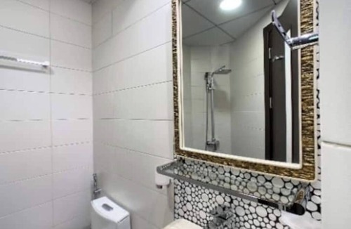 Downtown Dubai Apartment | Modern apartment near the airport - Comfort for 2 to 4 travelers