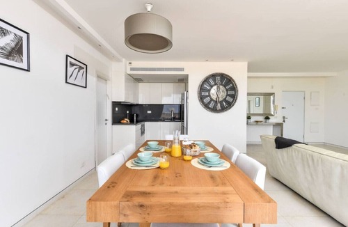 Herzliya Pituach Apartment | Modern Gem with Stunning Balcony
