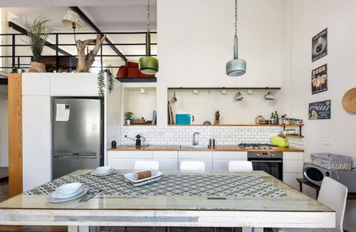 Old North Apartment | Modern Loft Retreat with Rooftop by Sea N Rent