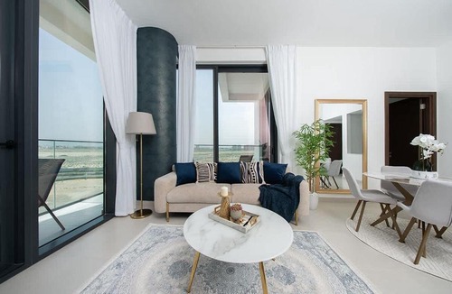 Al Hamriya Apartment | Modern Waterfront 1-Bedroom Apartment - Blue Bay Walk