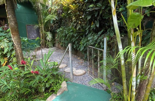 Montezuma Apartment | Momot! In the middle of an exotic garden with a mountain view