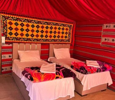 Wadi Rum Bed & Breakfast | moon city camp with sunrise