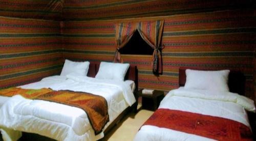 Wadi Rum Bed & Breakfast | moon city camp with sunrise