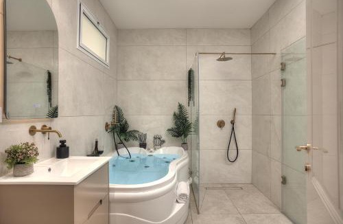 Safed Old City Apartment | Mountain Top Views -201- נופי פסגות