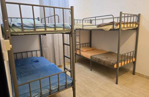 Al Ghubrah Ash Shamaliyyah Hostel | Moznaa Hostel