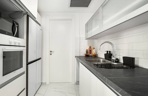 Nachlaot Apartment | MR savyon view 2BR with balcony