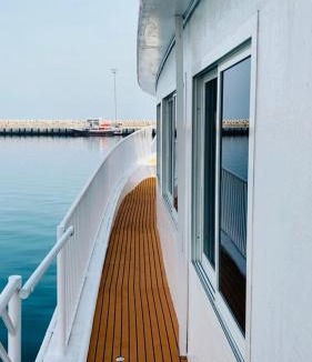 Dibba Boat Rental | Musandam Starlight Dhow Cruise