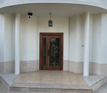 Al Ghubrah Ash Shamaliyyah House | Muscat Hostel Near Airport