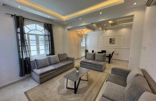 Al Ghubrah Ash Shamaliyyah House | Muscat Hostel Near Airport