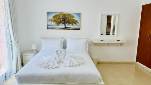 International City Apartment | N08 Luxury Furnished Apartment with balcony Near bus stop Persia cluster