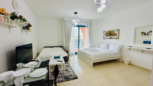 International City Apartment | N08 Luxury Furnished Apartment with balcony Near bus stop Persia cluster