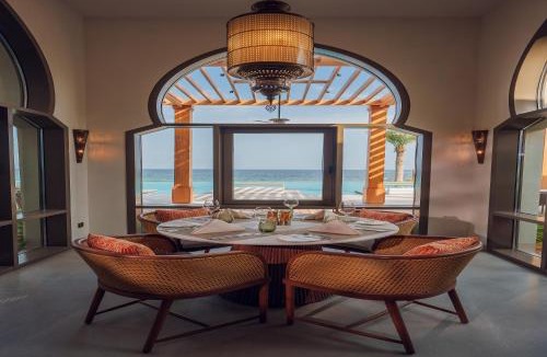 Al Aqah Hotel | Naama Beach Villas & Spa