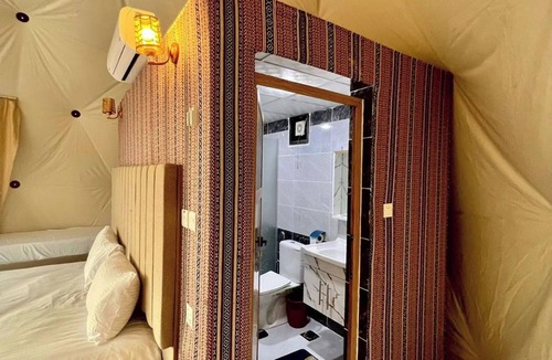 Wadi Rum Cabin | Nael desert camp & tour