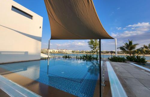 Mina Al Arab Villa | Nasma Luxury Stays - Opulent family escape in coastal community