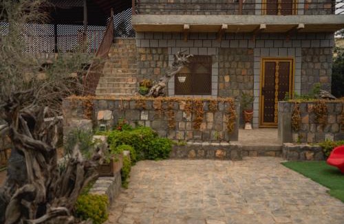 Sayq Ski Chalet | nbz chalet Jasmine stairs