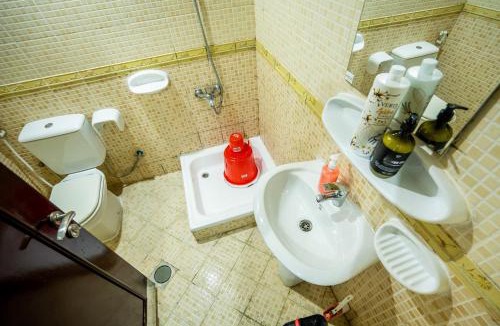 Mussafah Hostel | Nest Room for Solo or couple