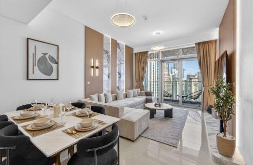 Downtown Dubai Apartment | New Downtown Bldg Near Burj View with Infinity Pool and SkyGym
