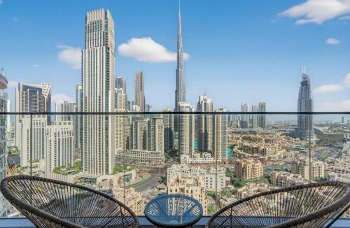 Downtown Dubai Apartment | New Downtown Bldg Near Burj View with Infinity Pool and SkyGym