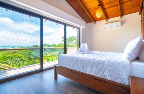 Playa Tortuga House | NEW-Gated-Panoramic sunset ocean view-pool-4 suite