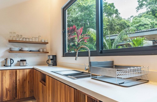 Nosara Villa | New Luxury Villa in central Guiones - walk to the beach, large pool & parking